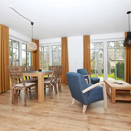 Haus Eichkater * Dierhagen